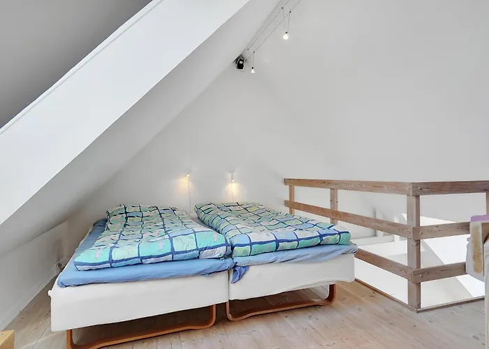 2 Bedroom Awesome In Glesborg