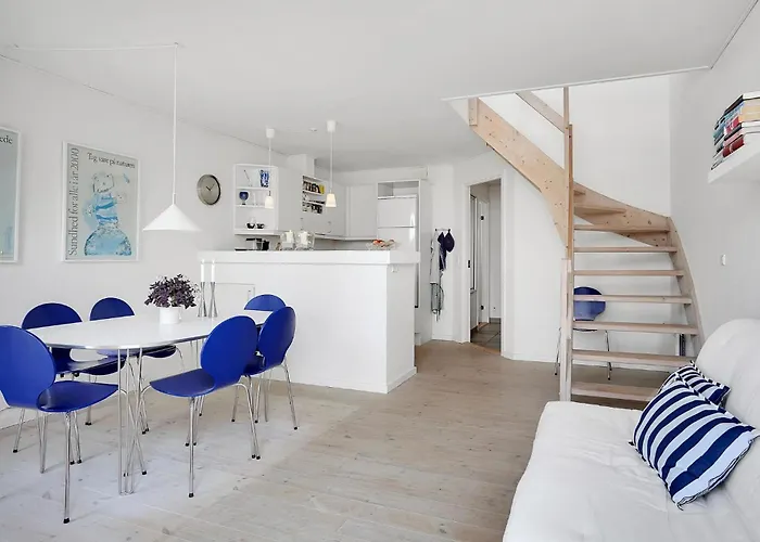 2 Bedroom Awesome In *